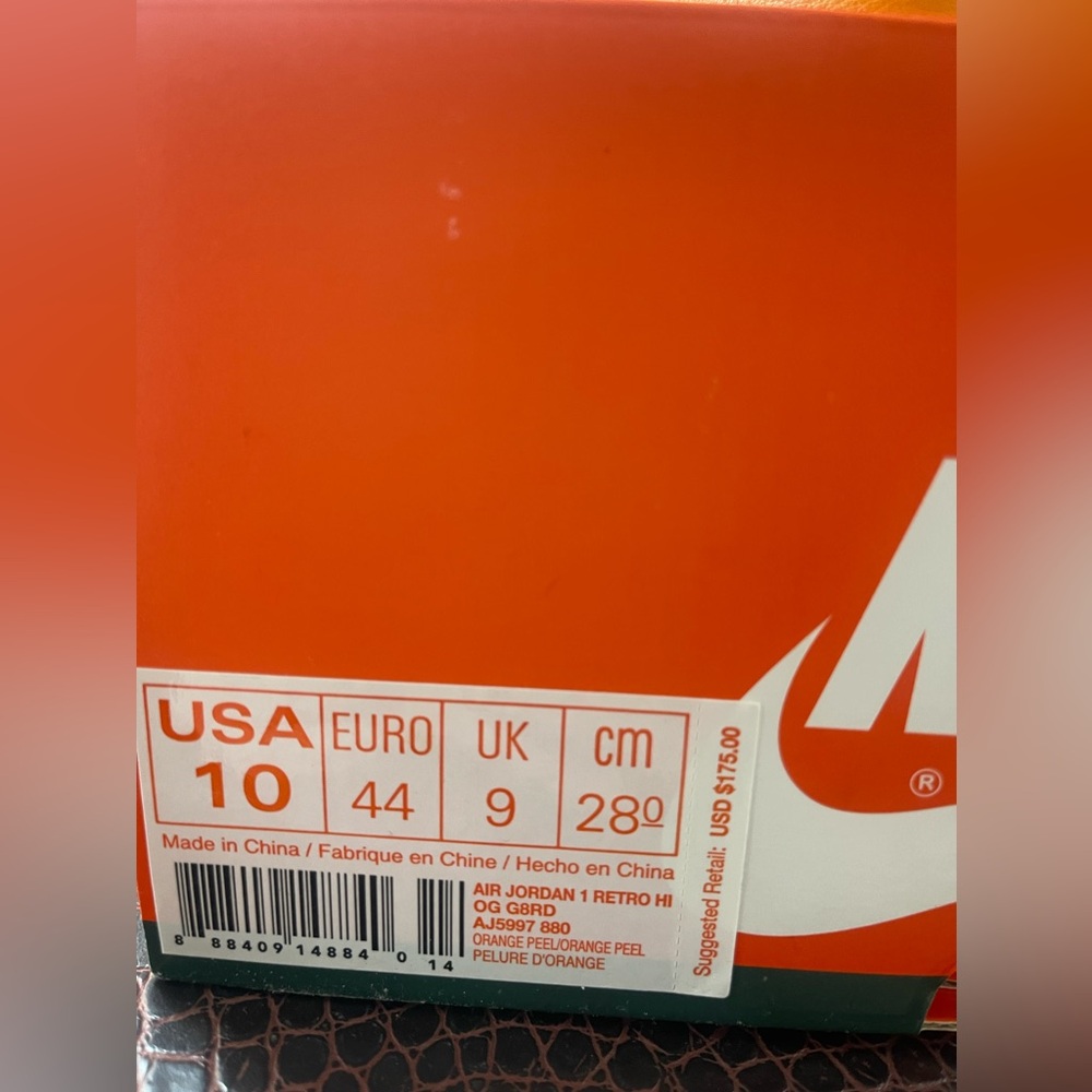 Nike Gatorade Air Jordan 1 Retro HI - Picture 4 of 4